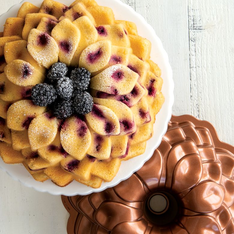 Nordic ware blossom bundt pan hot sale